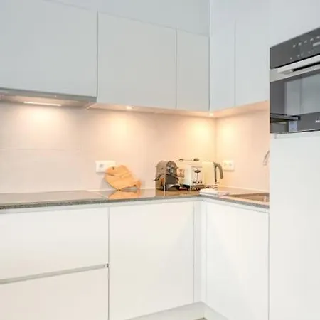 Family-friendly Beachside Retreat For 5 In * Остенде